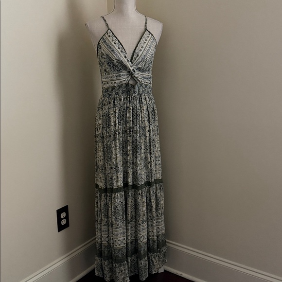 New Angie Green and White Patterned Maxi Dress - Picture 4 of 16